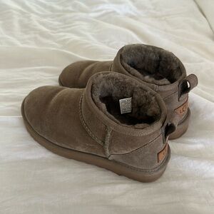UGG classic ultra mini